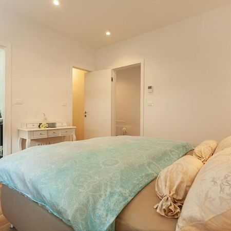 Apartment Capo D'Oro Ρόβινι Εξωτερικό φωτογραφία